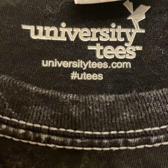 ✨University Tees Phi Mu Mineral Wash Rainbow Logo T-shirt - Picture 4 of 6